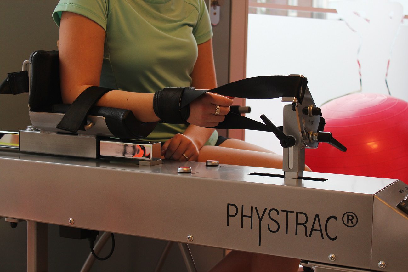 Carpaal tunnel syndroom behandeling met het Phystrac apparaat